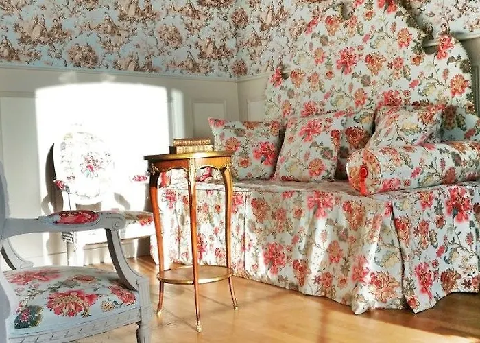 Chateau De Chantore 4*