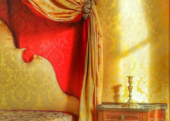 Oda ve Kahvaltı Chateau De Chantore