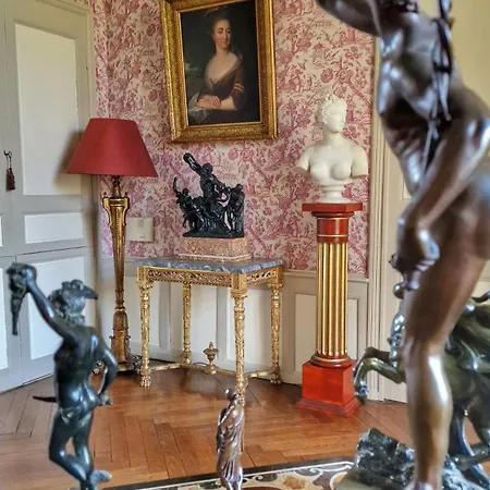 Chateau De Chantore
