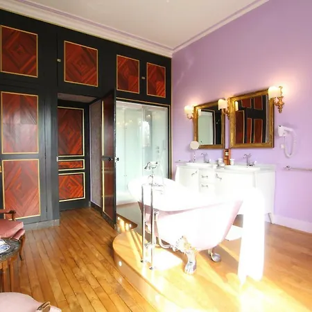 Nocleg ze śniadaniem Chateau De Chantore 4*