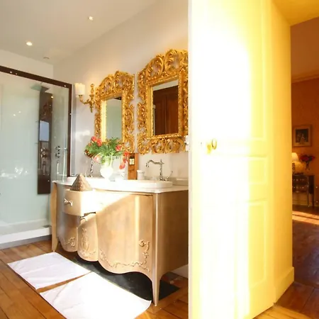 Bed & Breakfast Chateau De Chantore