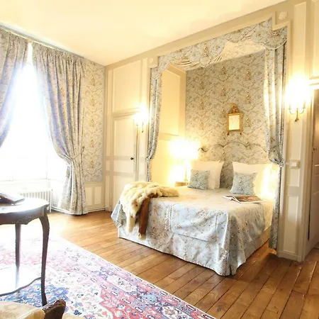 Chateau De Chantore 4*