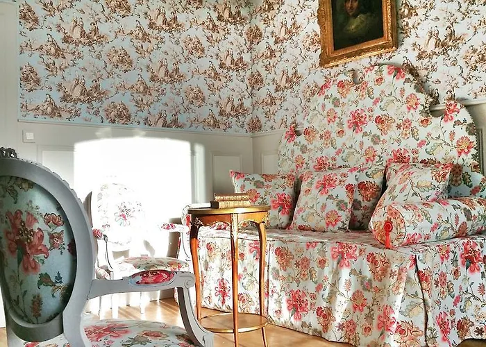 Chateau De Chantore Bed & Breakfast