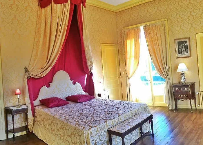 Chateau De Chantore 4*