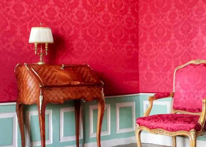 Chateau De Chantore Bed & Breakfast