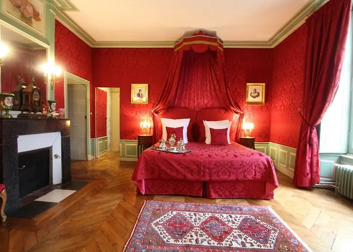 Bed & Breakfast Chateau De Chantore 4*