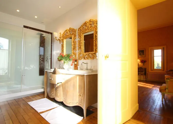 Bed & Breakfast Chateau De Chantore