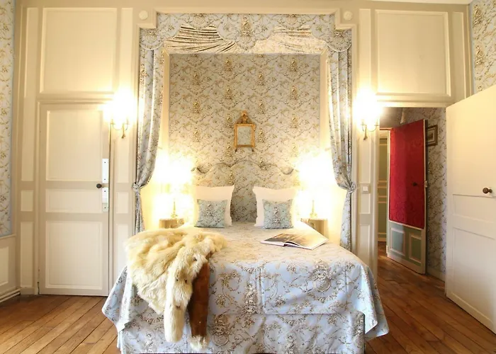 Chateau De Chantore Bed & Breakfast