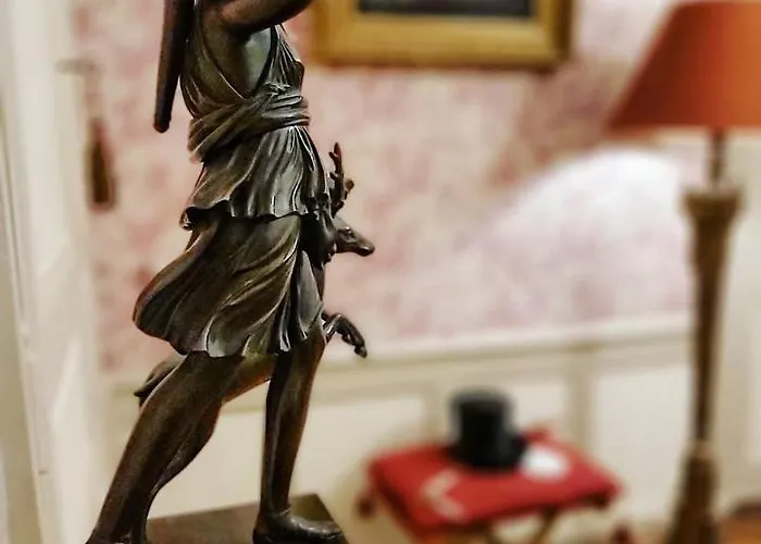 Chateau De Chantore Bed & Breakfast 4*